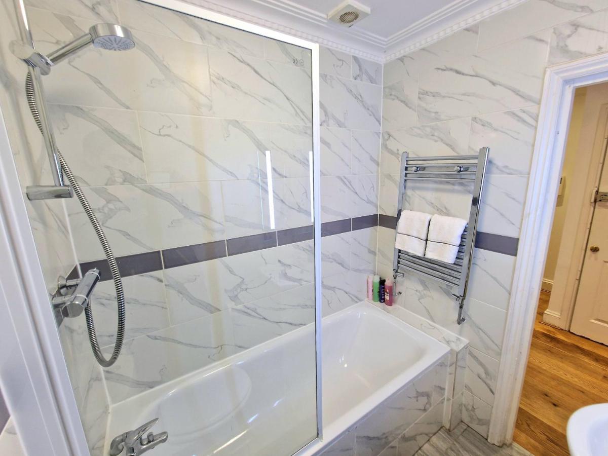 Cosy Home In Kensington - Great Location! 3 Minutes Walk To Earl'S Court Station Лондон Экстерьер фото