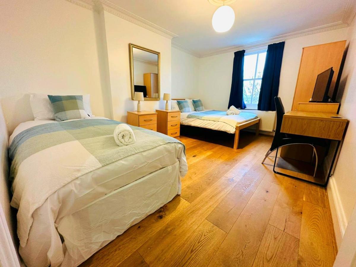 Cosy Home In Kensington - Great Location! 3 Minutes Walk To Earl'S Court Station Лондон Экстерьер фото